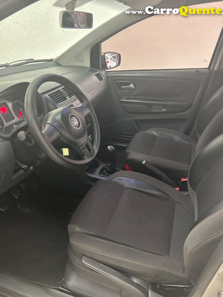 VOLKSWAGEN   FOX PRIMEHIGLI. 1.6 TOTAL FLEX 8V 5P   PRATA 2012 1.6 FLEX - Loja