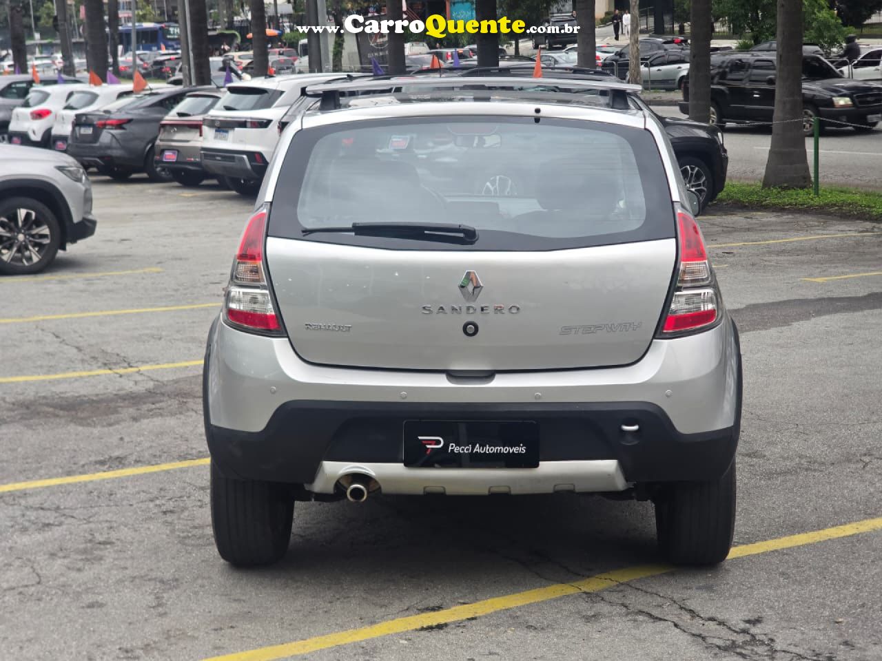 RENAULT   SANDERO STEPWAY HI-FLEX 1.6 16V 5P AUT.   PRATA 2014 1.6 GASOLINA - Loja