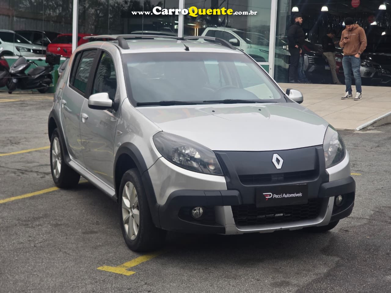 RENAULT   SANDERO STEPWAY HI-FLEX 1.6 16V 5P AUT.   PRATA 2014 1.6 GASOLINA - Loja