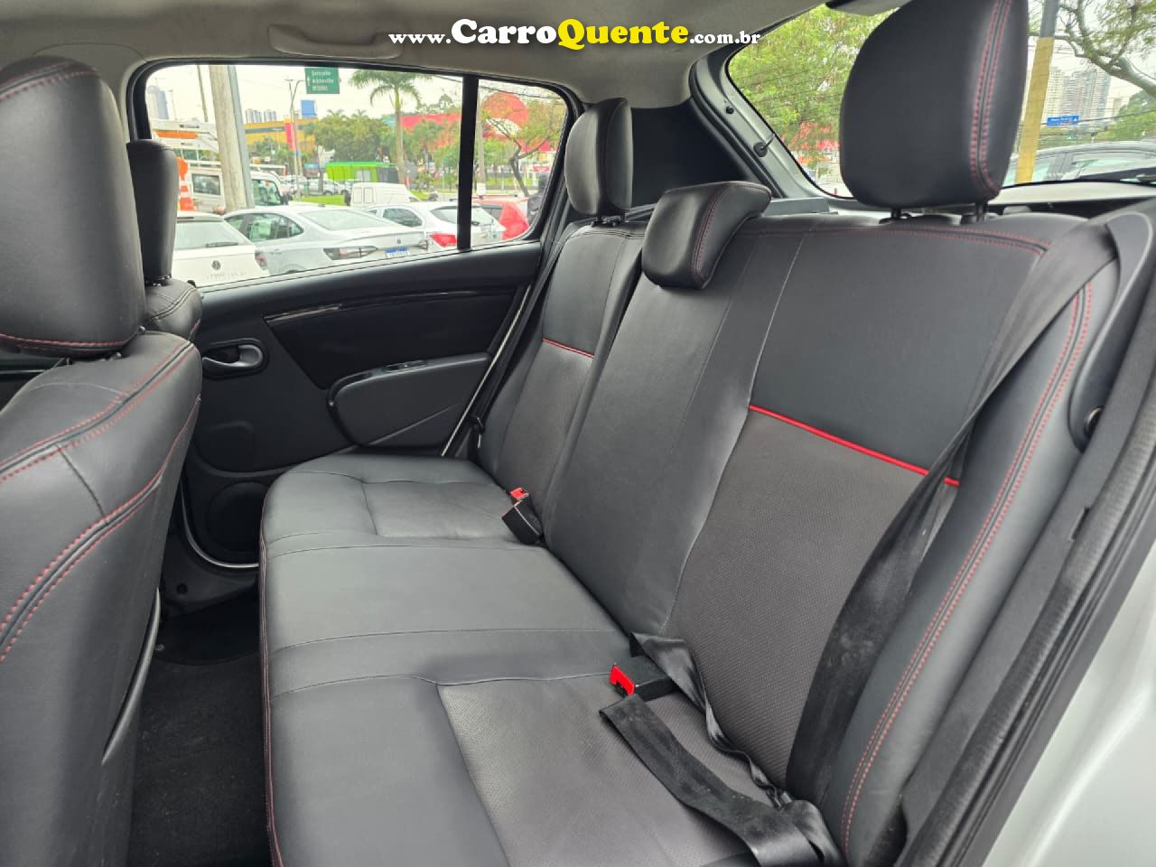 RENAULT   SANDERO STEPWAY HI-FLEX 1.6 16V 5P AUT.   PRATA 2014 1.6 GASOLINA - Loja