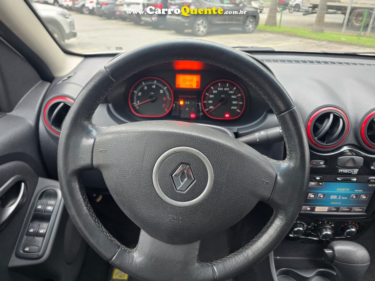 RENAULT   SANDERO STEPWAY HI-FLEX 1.6 16V 5P AUT.   PRATA 2014 1.6 GASOLINA - Loja