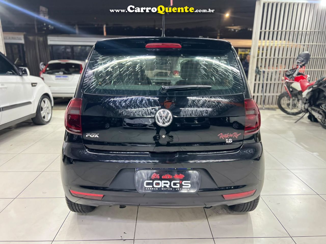 VOLKSWAGEN   FOX ROCK IN RIO 1.6 MI TOTAL FLEX 8V 5P   PRETO 2014 1.6 FLEX - Loja