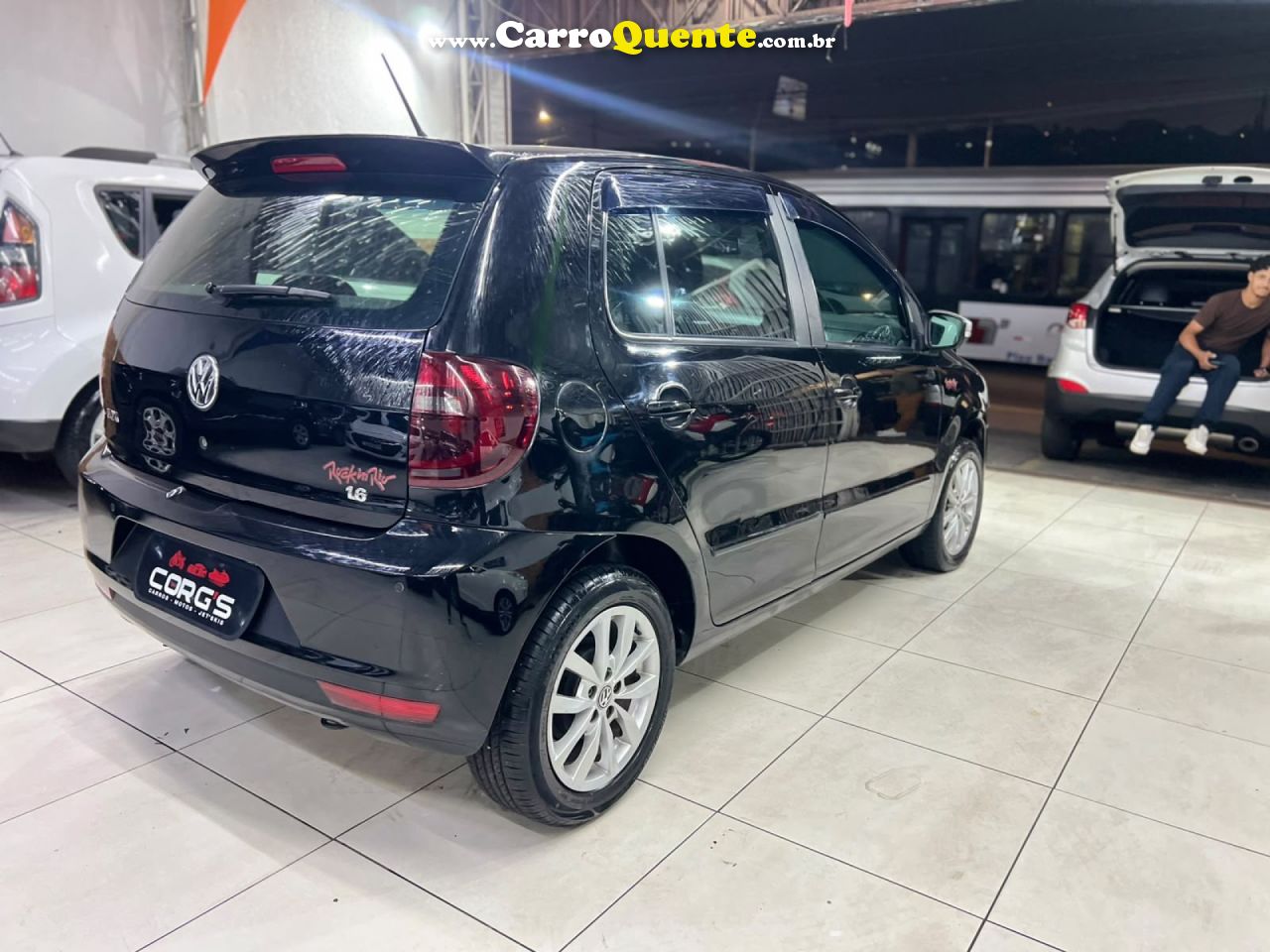 VOLKSWAGEN   FOX ROCK IN RIO 1.6 MI TOTAL FLEX 8V 5P   PRETO 2014 1.6 FLEX - Loja