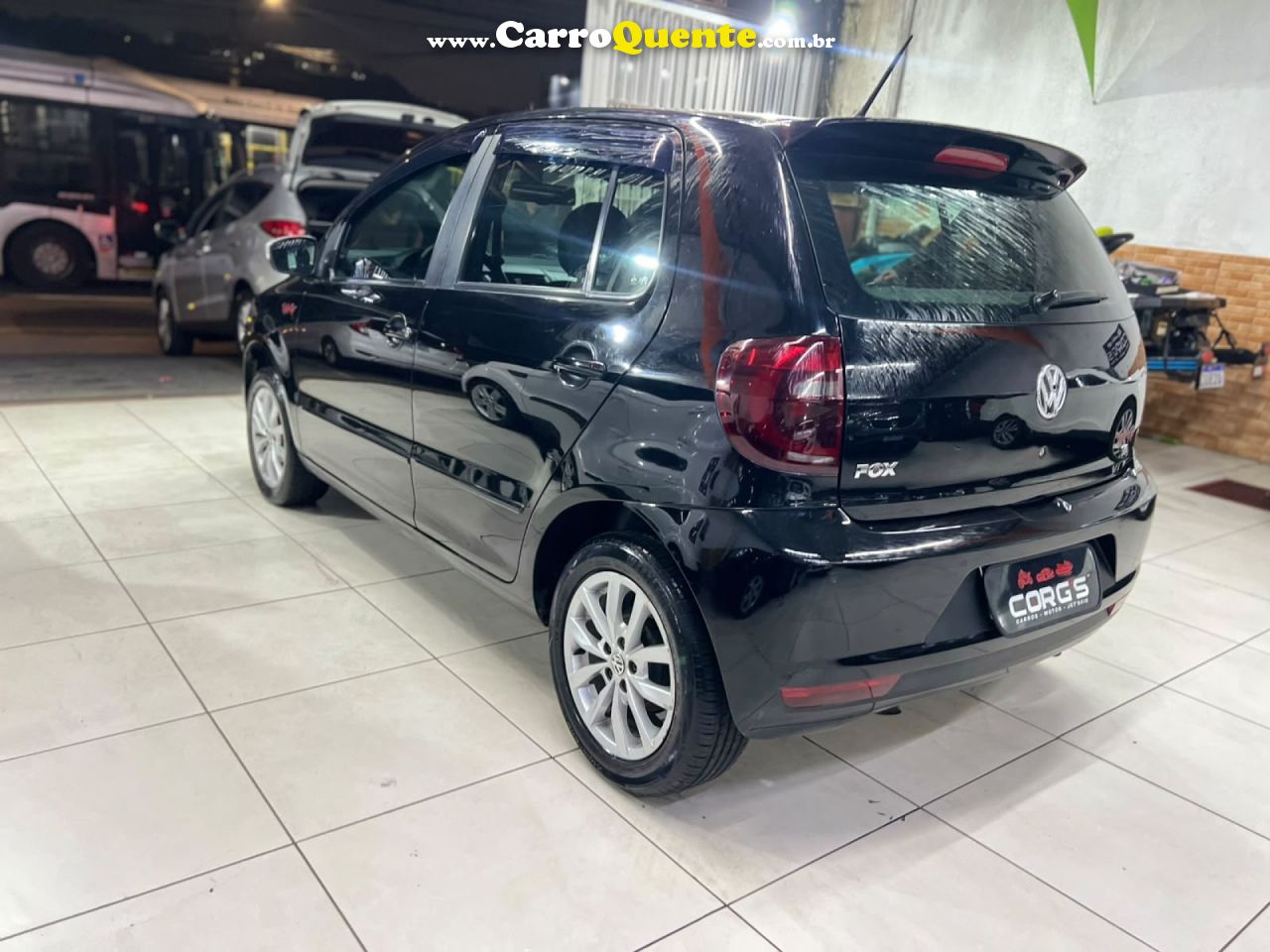 VOLKSWAGEN   FOX ROCK IN RIO 1.6 MI TOTAL FLEX 8V 5P   PRETO 2014 1.6 FLEX - Loja