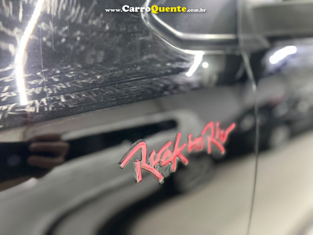 VOLKSWAGEN   FOX ROCK IN RIO 1.6 MI TOTAL FLEX 8V 5P   PRETO 2014 1.6 FLEX - Loja