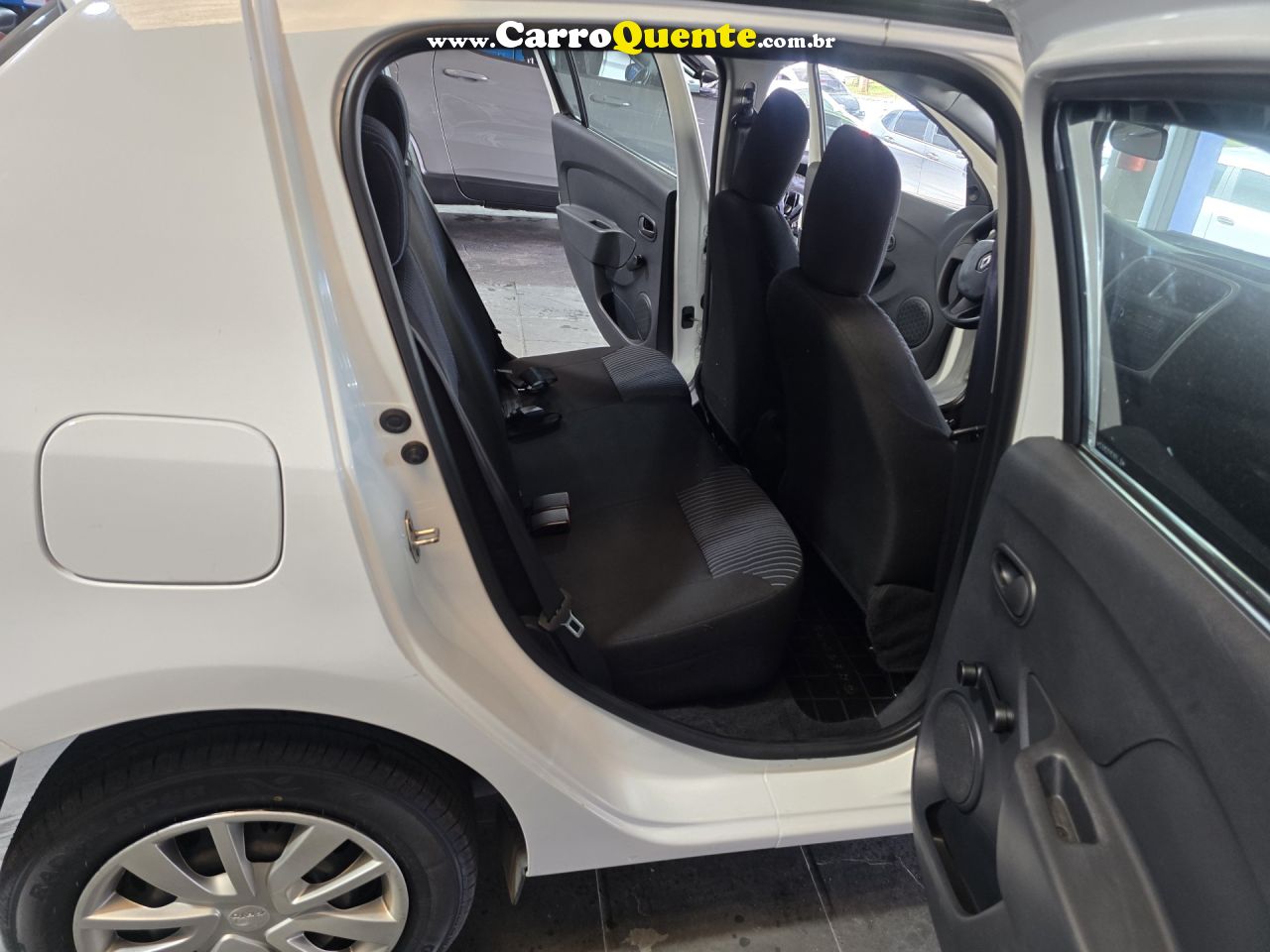 RENAULT   SANDERO AUTHENTIQUE FLEX 1.0 12V 5P   BRANCO 2020 1.0 FLEX - Loja