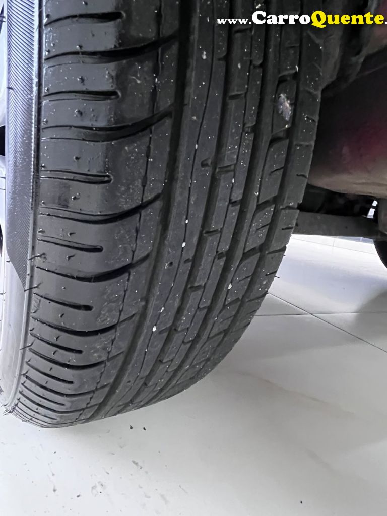 FORD   FIESTA 1.6 8V FLEXCLASS 1.6 8V FLEX 5P   VERMELHO 2011 1.6 FLEX - Loja
