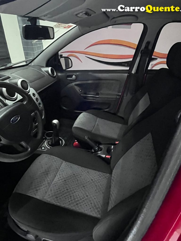 FORD   FIESTA 1.6 8V FLEXCLASS 1.6 8V FLEX 5P   VERMELHO 2011 1.6 FLEX - Loja