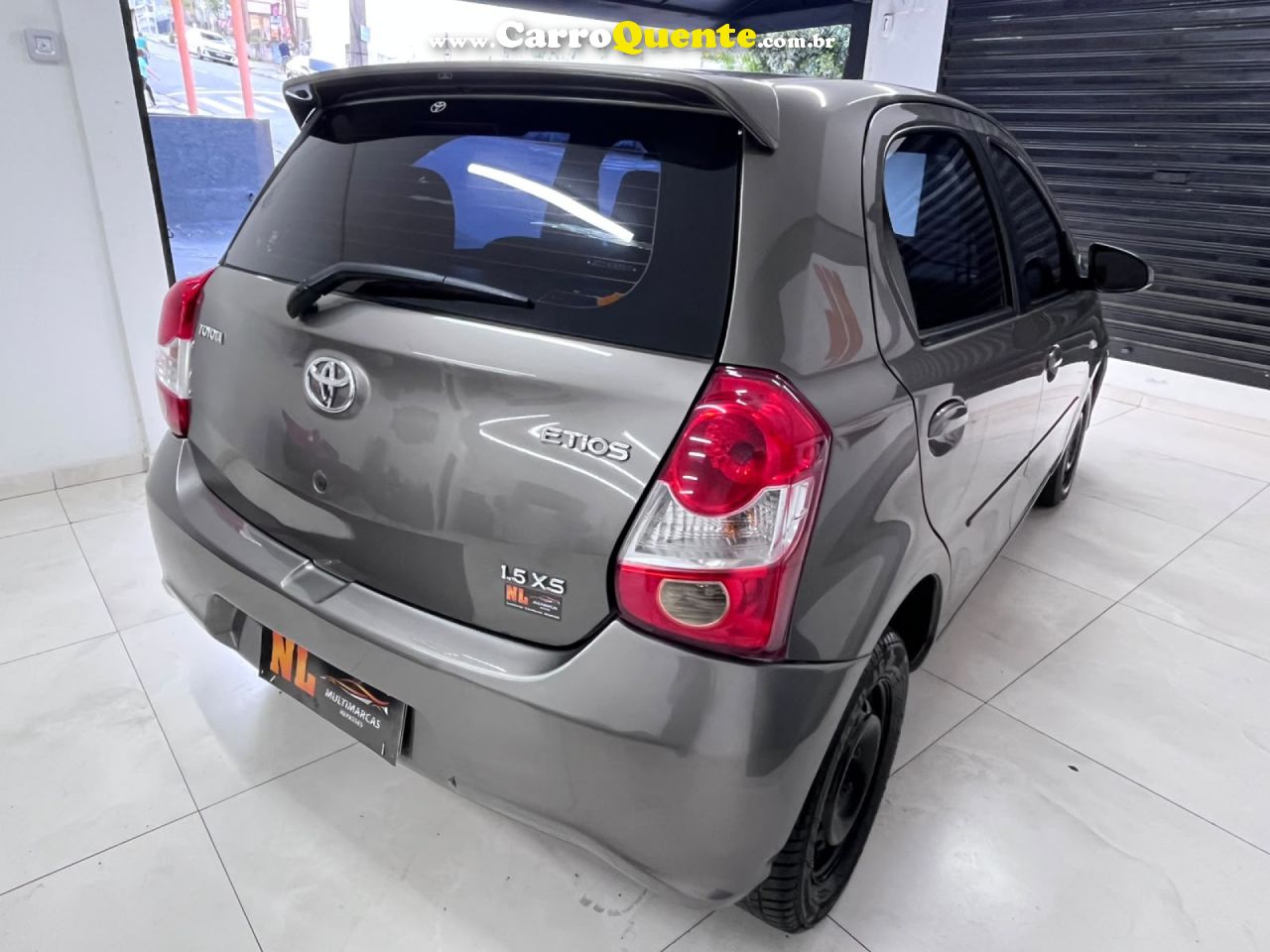 TOYOTA   ETIOS XS 1.5 FLEX 16V 5P AUT.   CINZA 2018 1.5 FLEX - Loja