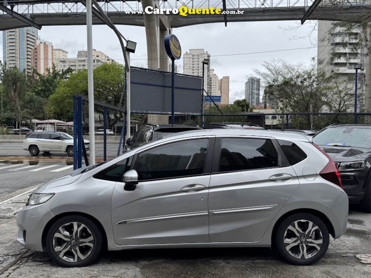 HONDA   FIT LX 1.5 FLEXONE 16V 5P AUT.   PRATA 2015 1.5 16V FLEX - Loja