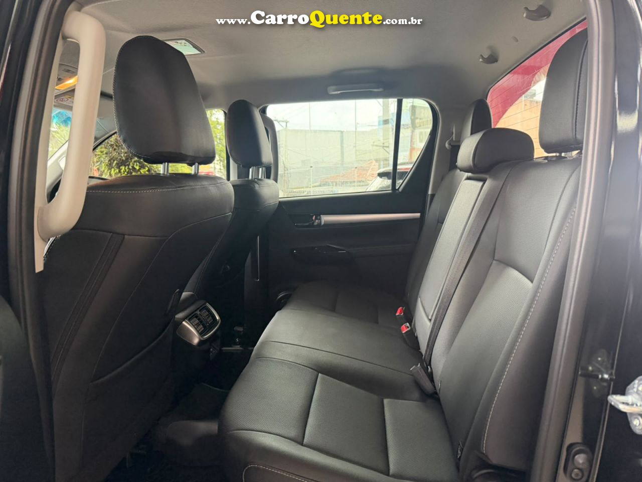 TOYOTA   HILUX CD SRX 4X4 2.8 TDI 16V DIESEL AUT.   PRETO 2026 2.8 DIESEL - Loja