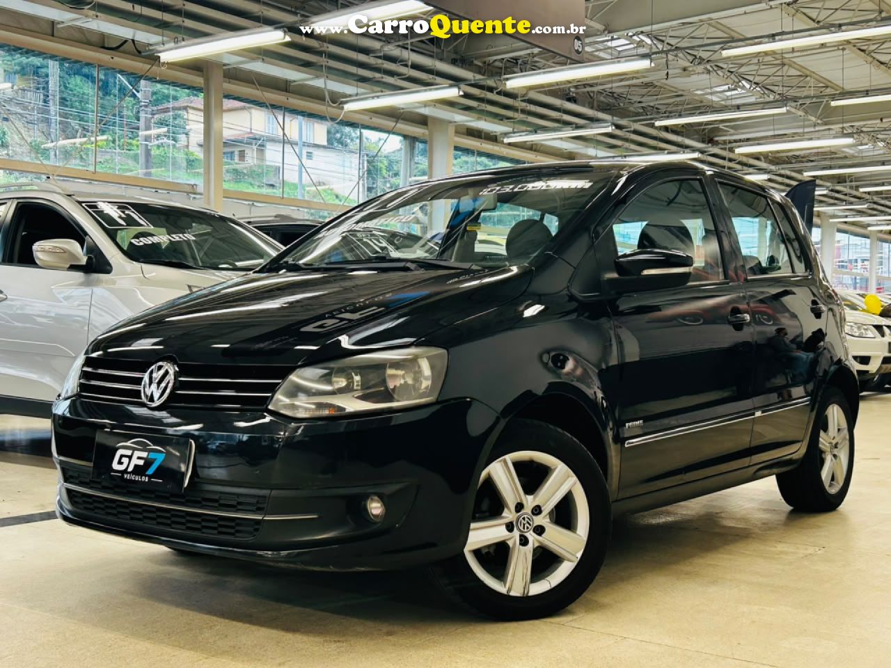 VOLKSWAGEN   FOX PRIMEHGHI. IMOTION 1.6 T.FLEX 8V 5P   PRETO 2011 1.6 GASOLINA - Loja