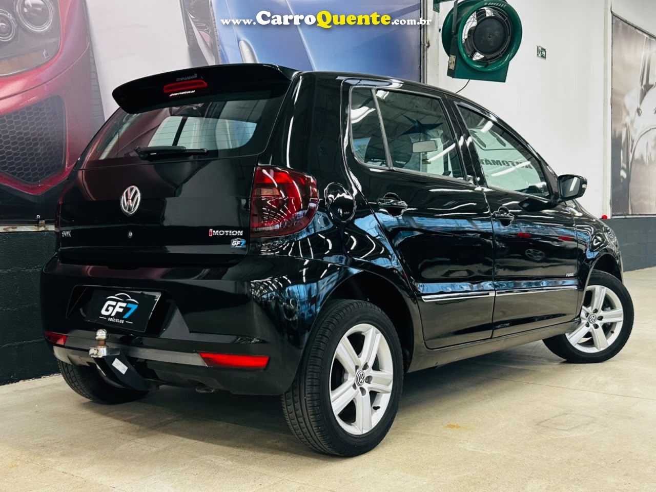 VOLKSWAGEN   FOX PRIMEHGHI. IMOTION 1.6 T.FLEX 8V 5P   PRETO 2011 1.6 GASOLINA - Loja