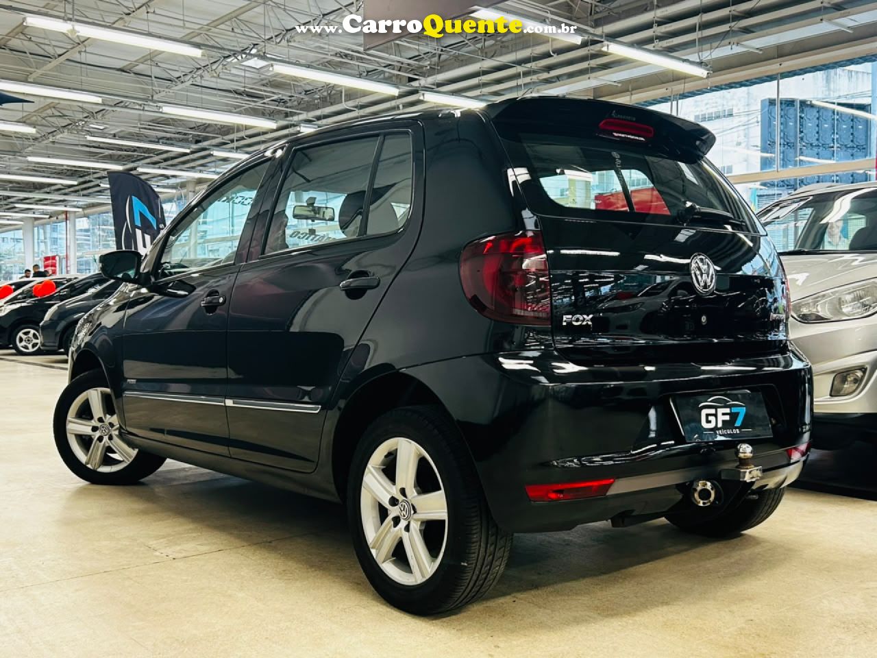 VOLKSWAGEN   FOX PRIMEHGHI. IMOTION 1.6 T.FLEX 8V 5P   PRETO 2011 1.6 GASOLINA - Loja