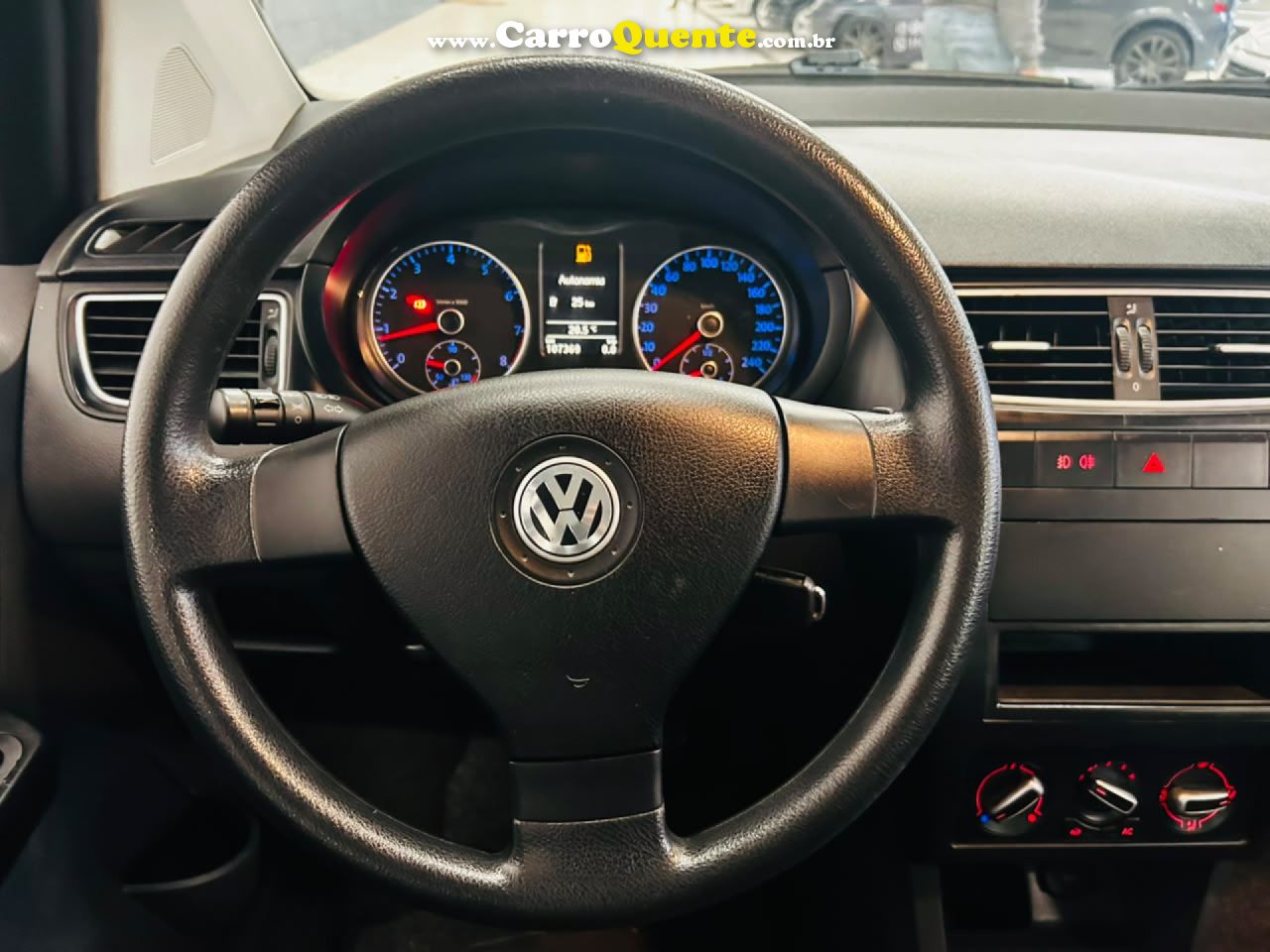 VOLKSWAGEN   FOX PRIMEHGHI. IMOTION 1.6 T.FLEX 8V 5P   PRETO 2011 1.6 GASOLINA - Loja