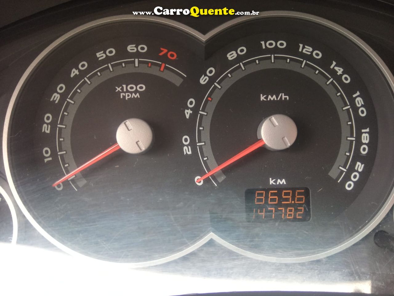 CHEVROLET   PRISMA  SED. MAXX LT 1.4 8V ECONOF. 4P   VERMELHO 2011 1.4 GASOLINA - Loja