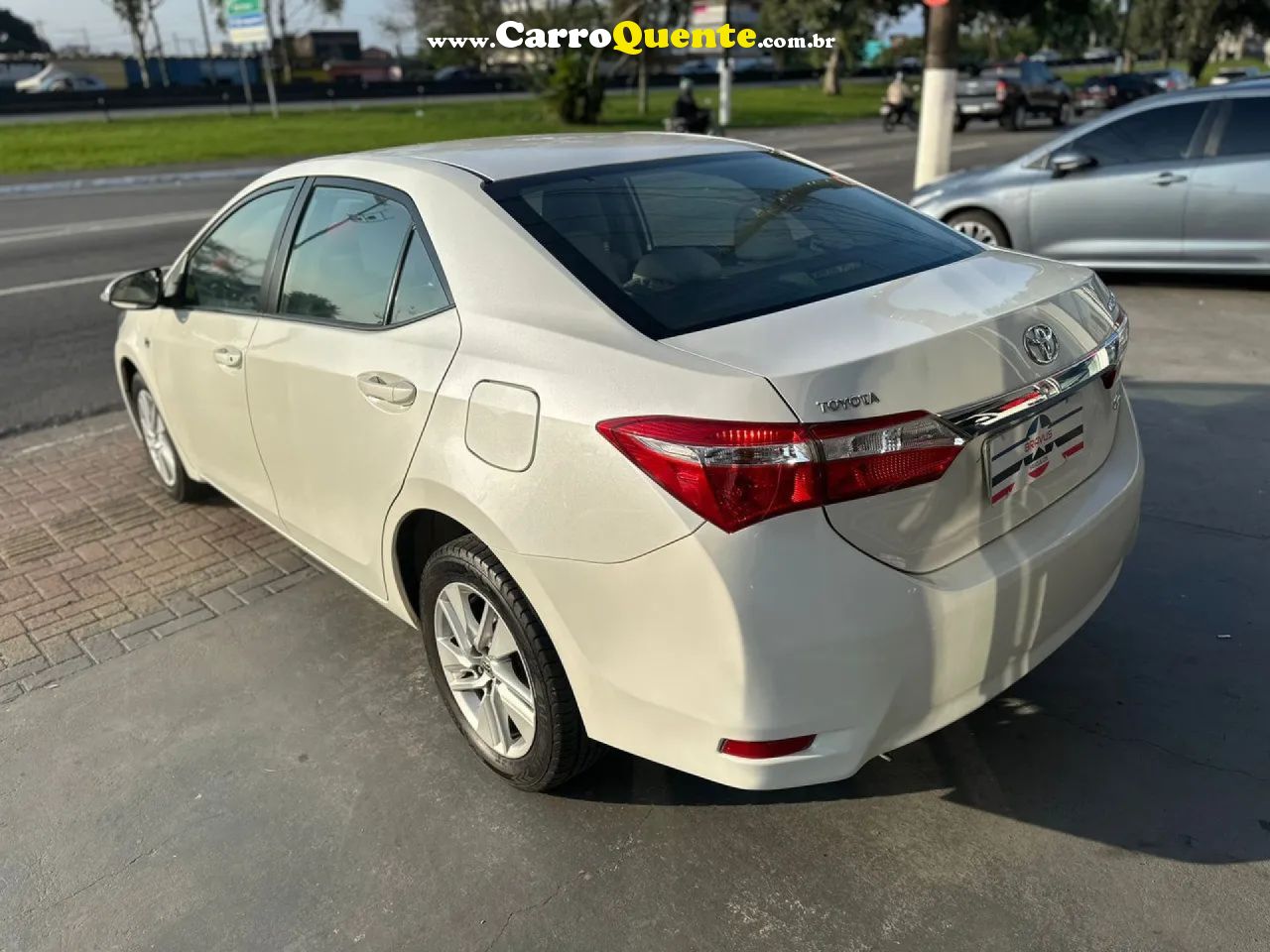 TOYOTA   COROLLA GLI UPPER 1.8 FLEX 16V AUT.   BRANCO 2016 1.8 FLEX - Loja