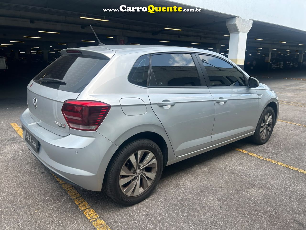 VOLKSWAGEN   POLO COMFORT. 200 TSI 1.0 FLEX 12V AUT.   PRATA 2020 1.0 FLEX - Loja