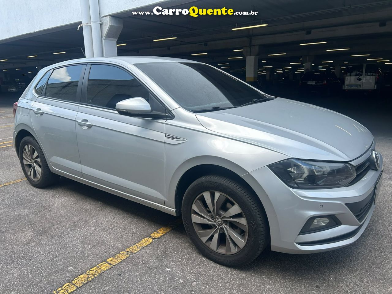 VOLKSWAGEN   POLO COMFORT. 200 TSI 1.0 FLEX 12V AUT.   PRATA 2020 1.0 FLEX - Loja