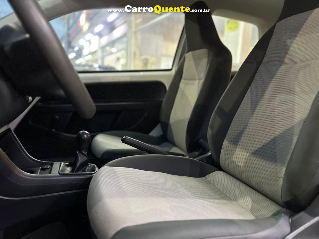 VOLKSWAGEN   UP! TAKE 1.0 T. FLEX 12V 3P   BRANCO 2015 1.0 FLEX - Loja