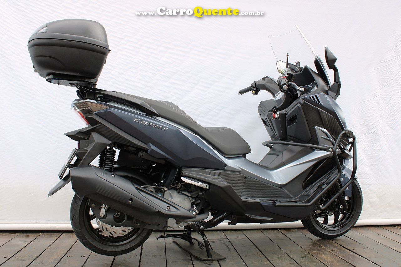 DAFRA CRUISYM 300 2025 - Loja