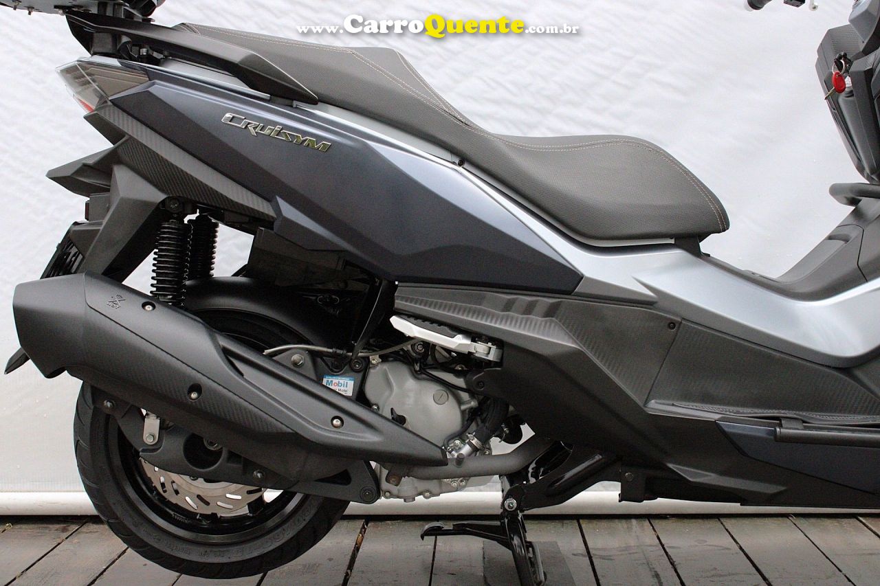 DAFRA CRUISYM 300 2025 - Loja