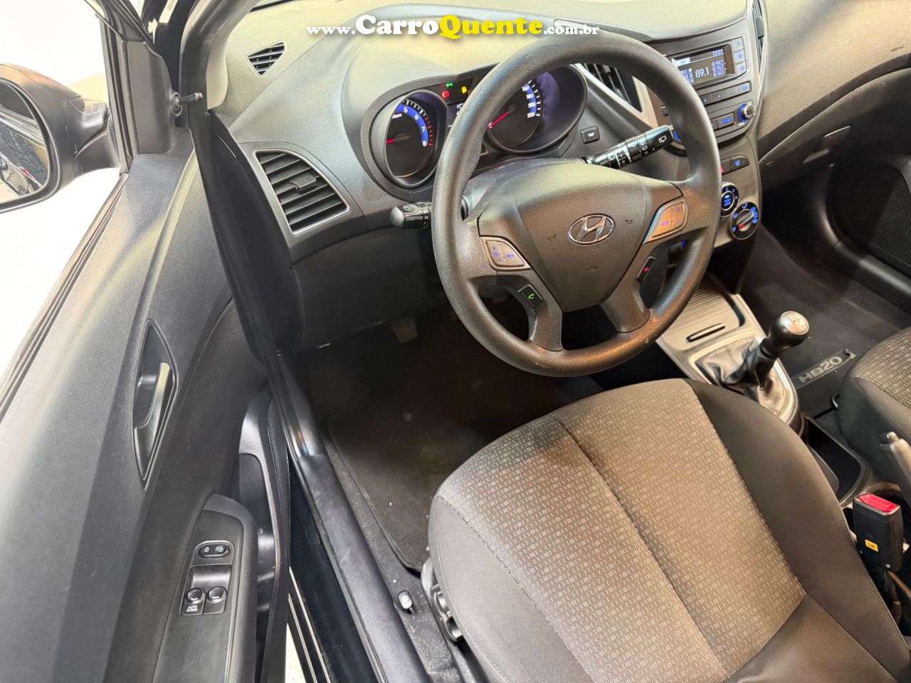 HYUNDAI HB20 1.0 UNIQUE 12V 2019 - Loja