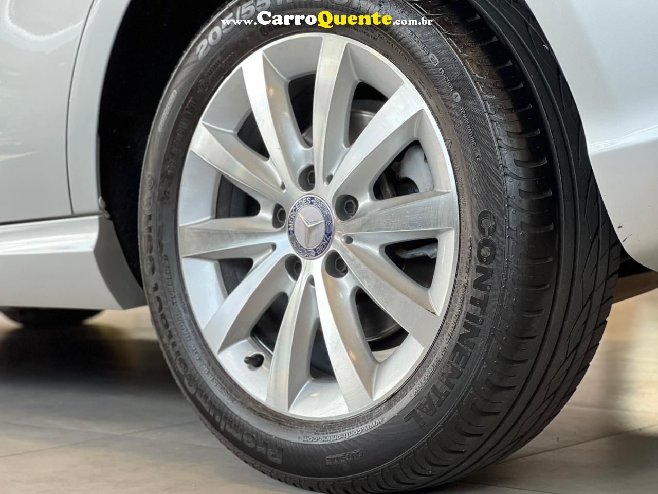 MERCEDES-BENZ B 200 1.6 TURBO 16V 2013 - Loja