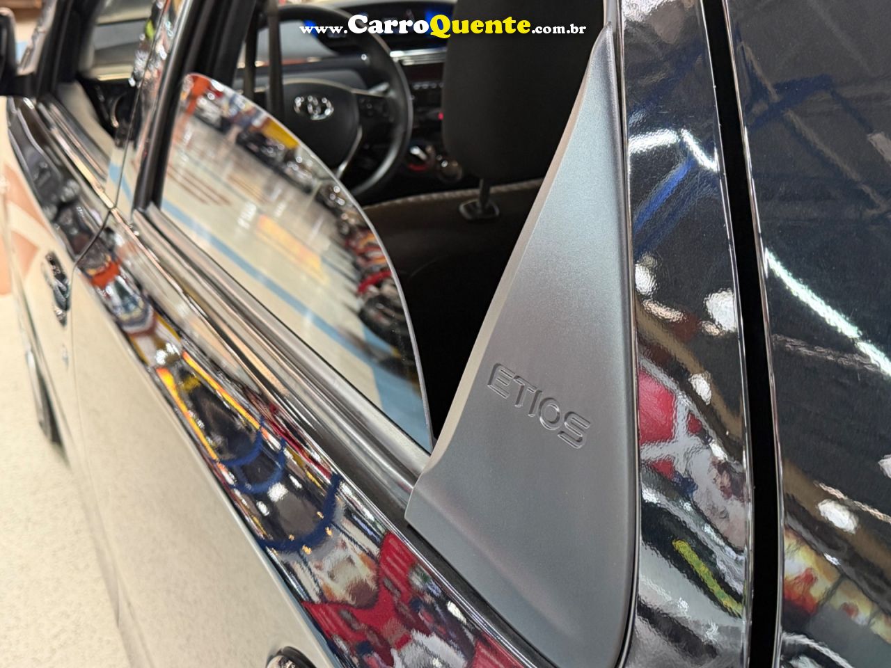 TOYOTA ETIOS 1.5 XS SEDAN 16V 2017 - Loja