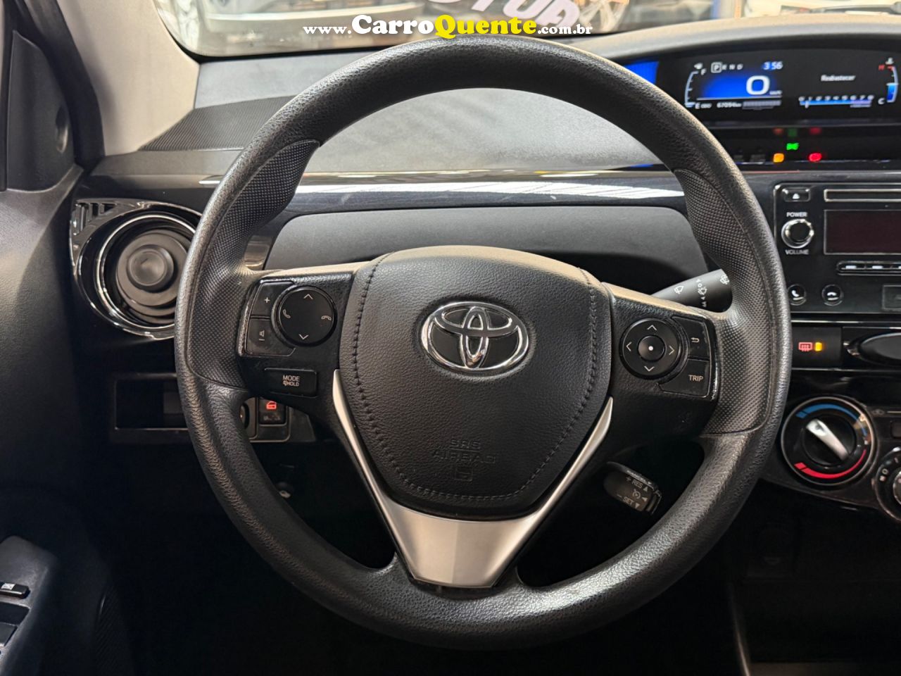 TOYOTA ETIOS 1.5 XS SEDAN 16V 2017 - Loja