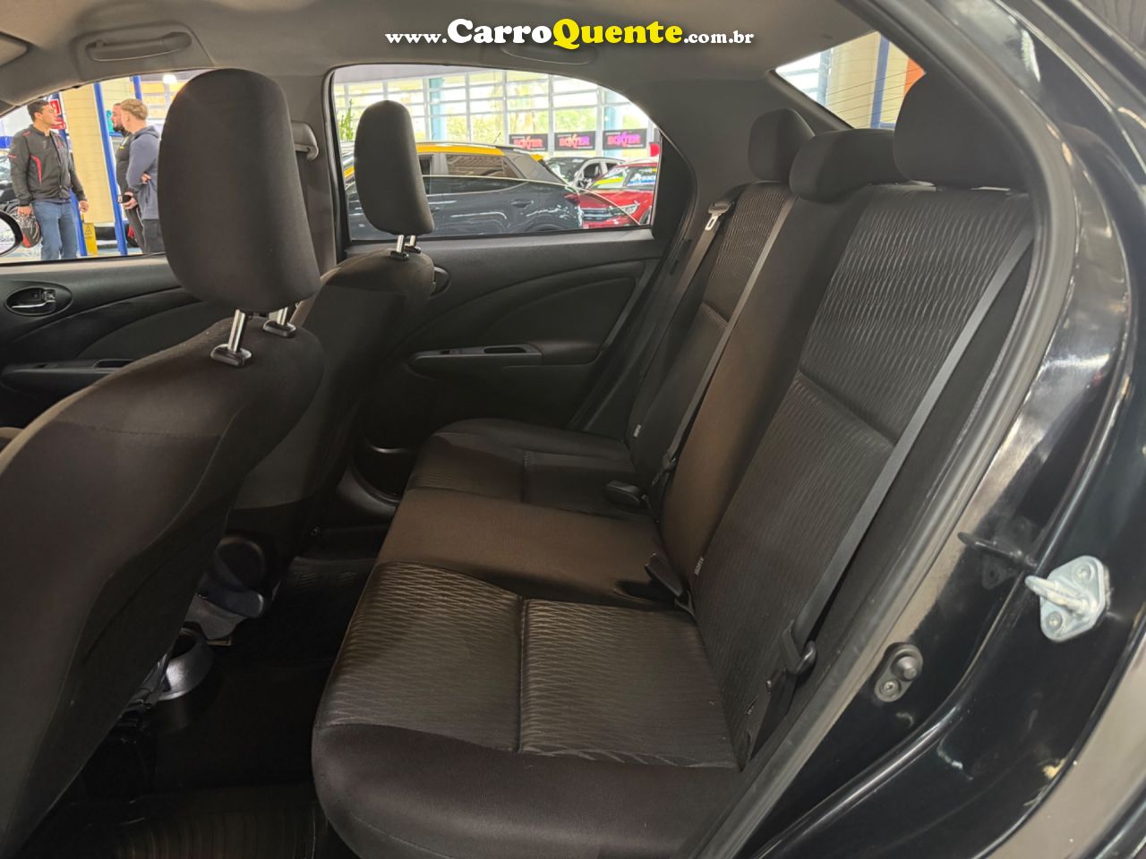 TOYOTA ETIOS 1.5 XS SEDAN 16V 2017 - Loja