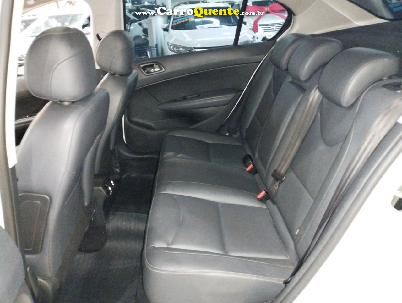 PEUGEOT 408 1.6 GRIFFE 16V TURBO com teto solar 2017 - Loja