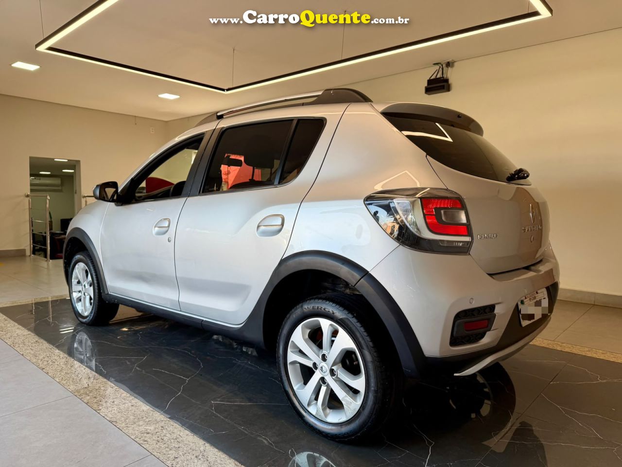 RENAULT   SANDERO STEPWAY FLEX 1.6 16V 5P   PRATA 2019 1.6 FLEX - Loja