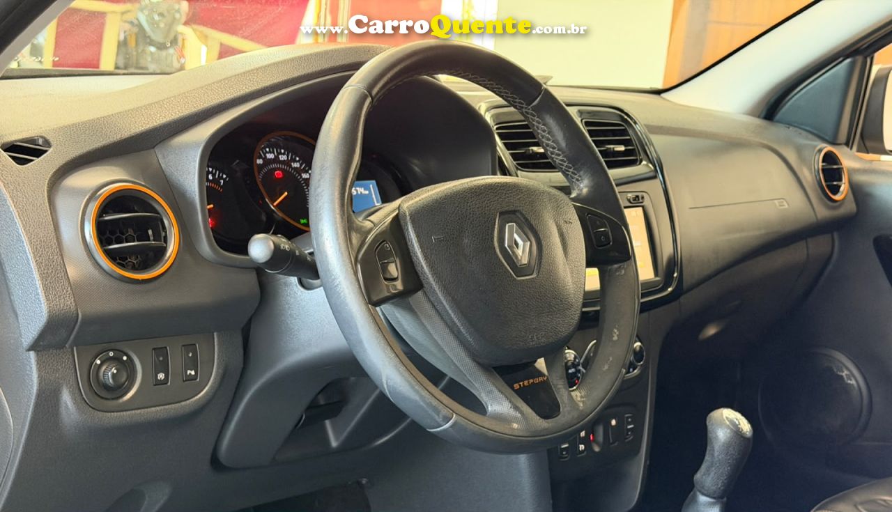 RENAULT   SANDERO STEPWAY FLEX 1.6 16V 5P   PRATA 2019 1.6 FLEX - Loja