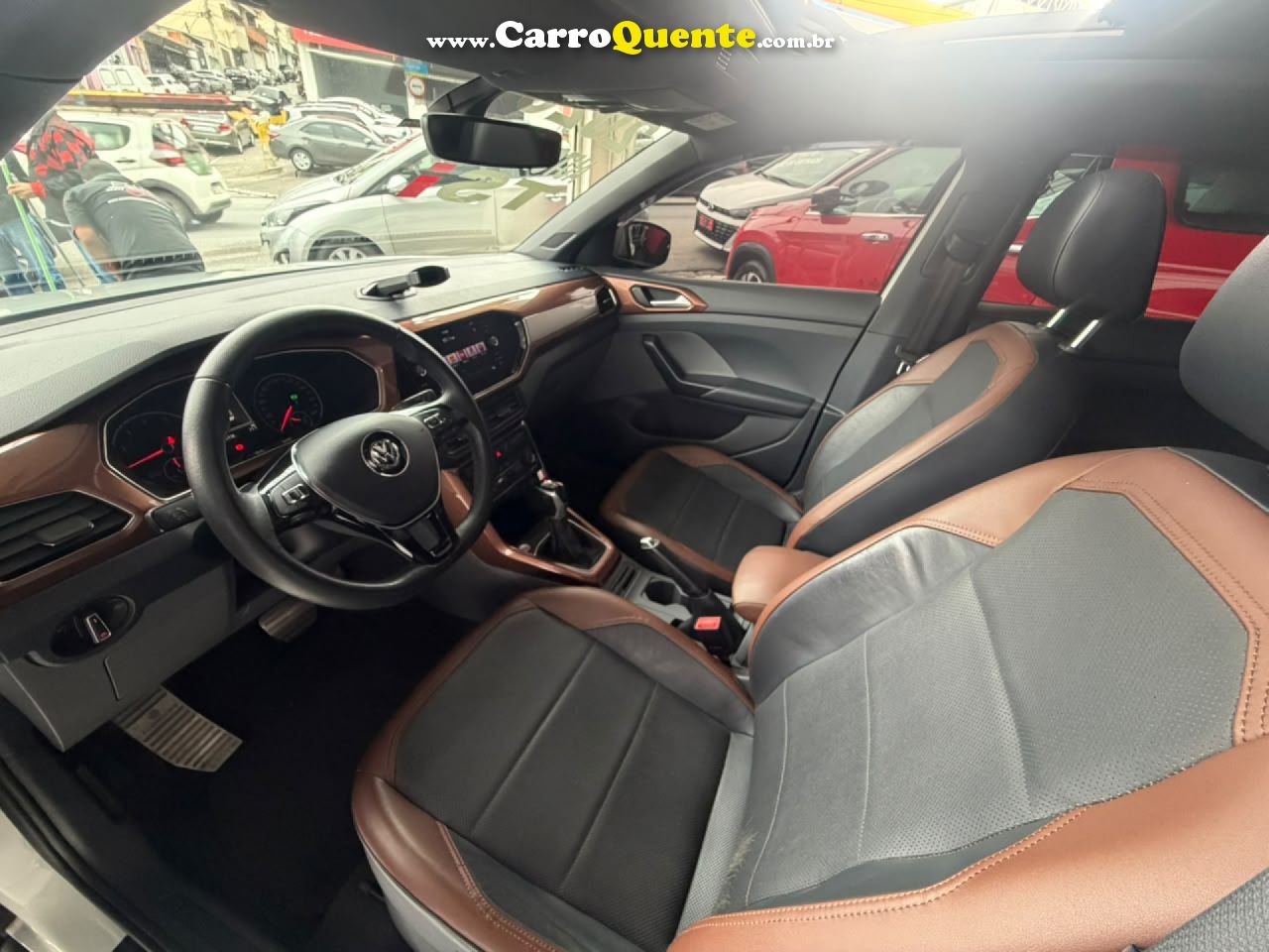 VOLKSWAGEN   T-CROSS COMFOR. 200 TSI 1.0 FLEX 5P AUT.   BRANCO 2020 1.0 FLEX - Loja