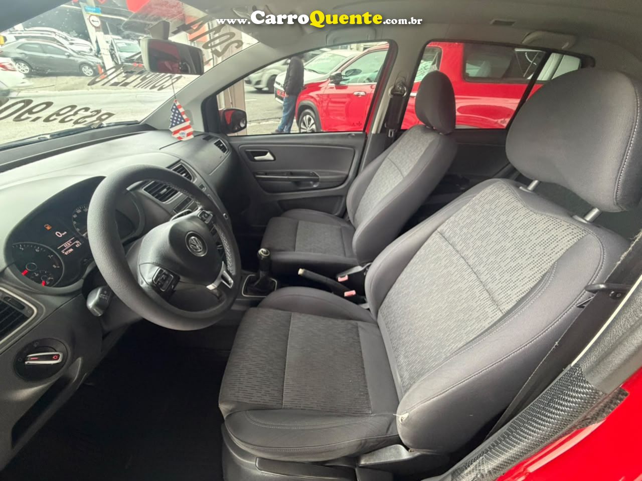VOLKSWAGEN   FOX 1.0 MI TOTAL FLEX 8V 5P   VERMELHO 2014 1.0 FLEX - Loja