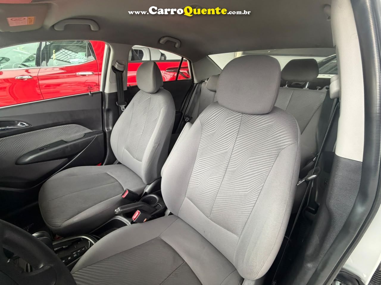 HYUNDAI   HB20S C.STYLEC.PLUS1.6 FLEX 16V AUT. 4P   PRATA 2015 1.6 FLEX - Loja