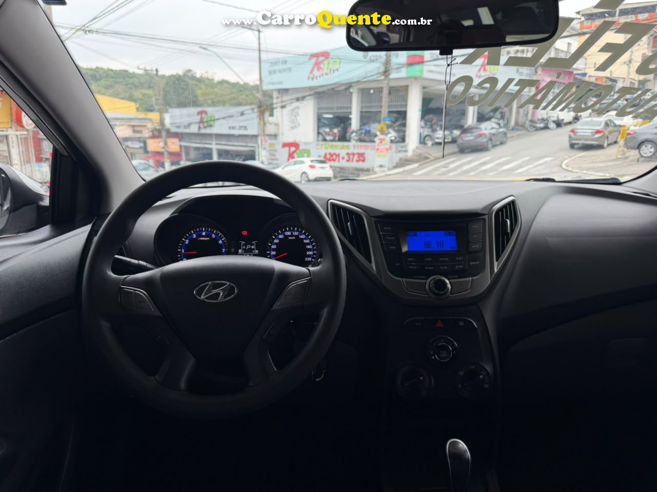 HYUNDAI   HB20S C.STYLEC.PLUS1.6 FLEX 16V AUT. 4P   PRATA 2015 1.6 FLEX - Loja