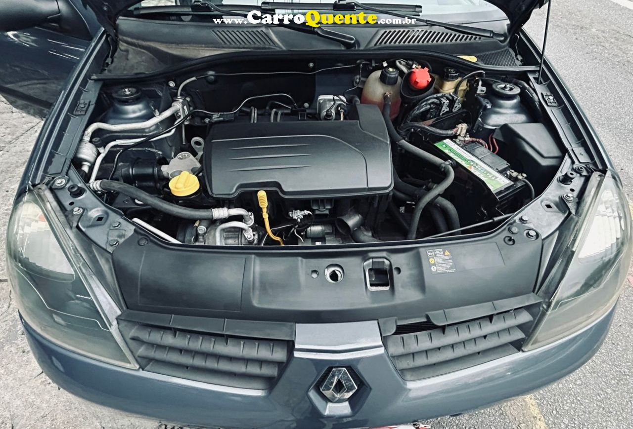 RENAULT   CLIO CAM1016VH   CINZA 2011 1.0 FLEX - Loja