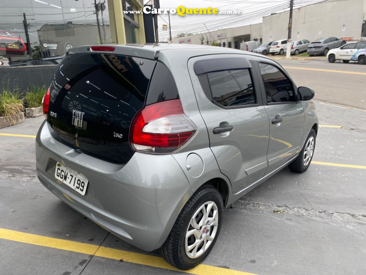 FIAT   MOBI LIKE 1.0 FIRE FLEX 5P.   CINZA 2019 1.0 FLEX - Loja