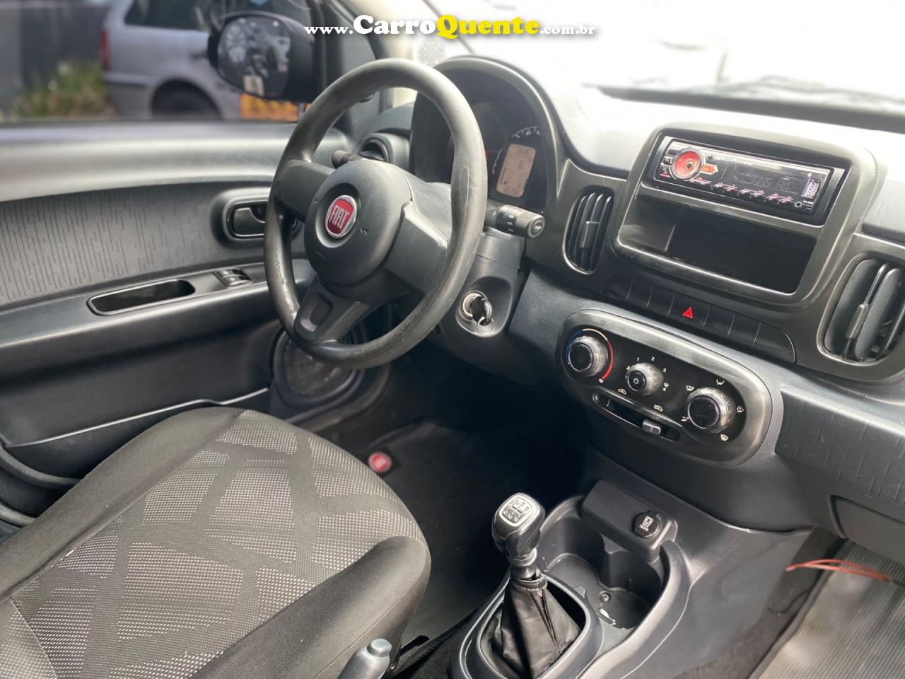 FIAT   MOBI LIKE 1.0 FIRE FLEX 5P.   CINZA 2019 1.0 FLEX - Loja