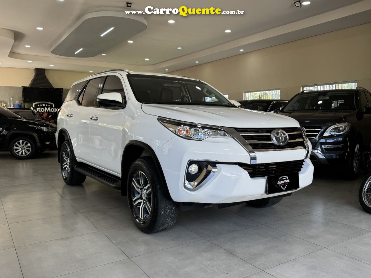 TOYOTA   HILUX SW4 SRV 4X2 2.7 FLEX 16V AUT.   BRANCO 2018 2.7 FLEX - Loja