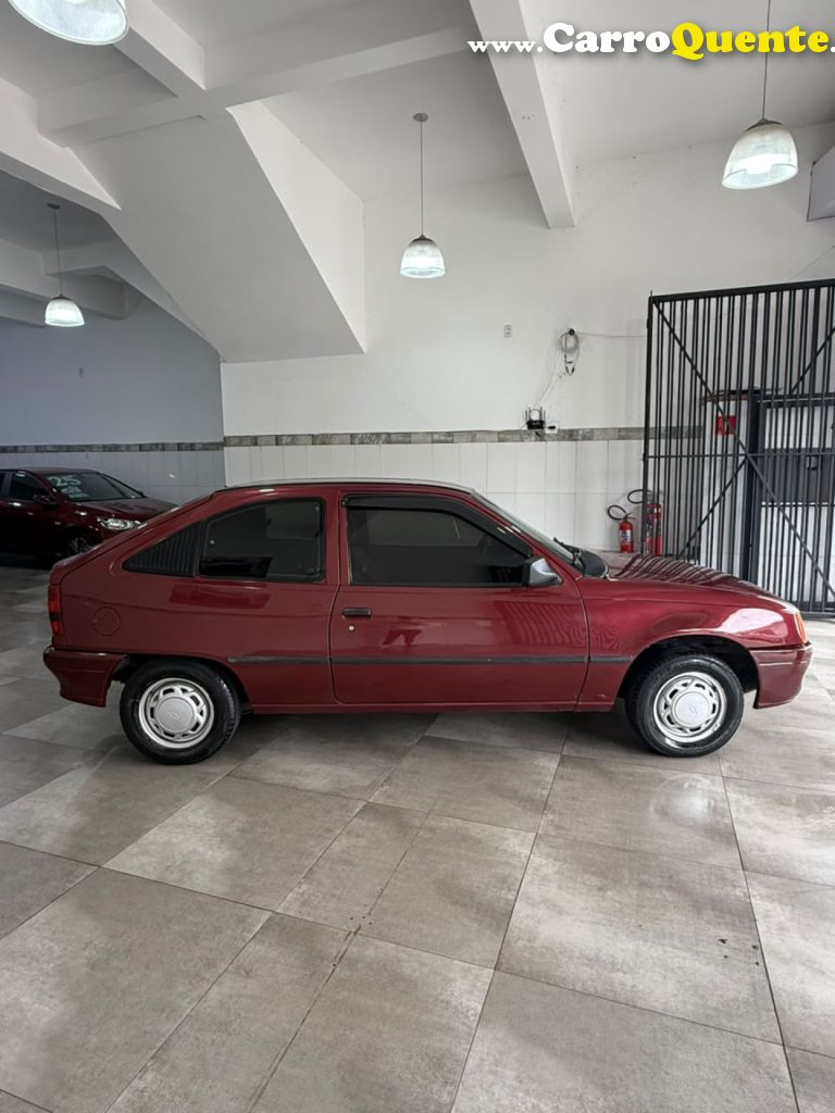CHEVROLET   KADETT GLSLLITETURIM 1.8   VERMELHO 1996 1.8 GASOLINA - Loja