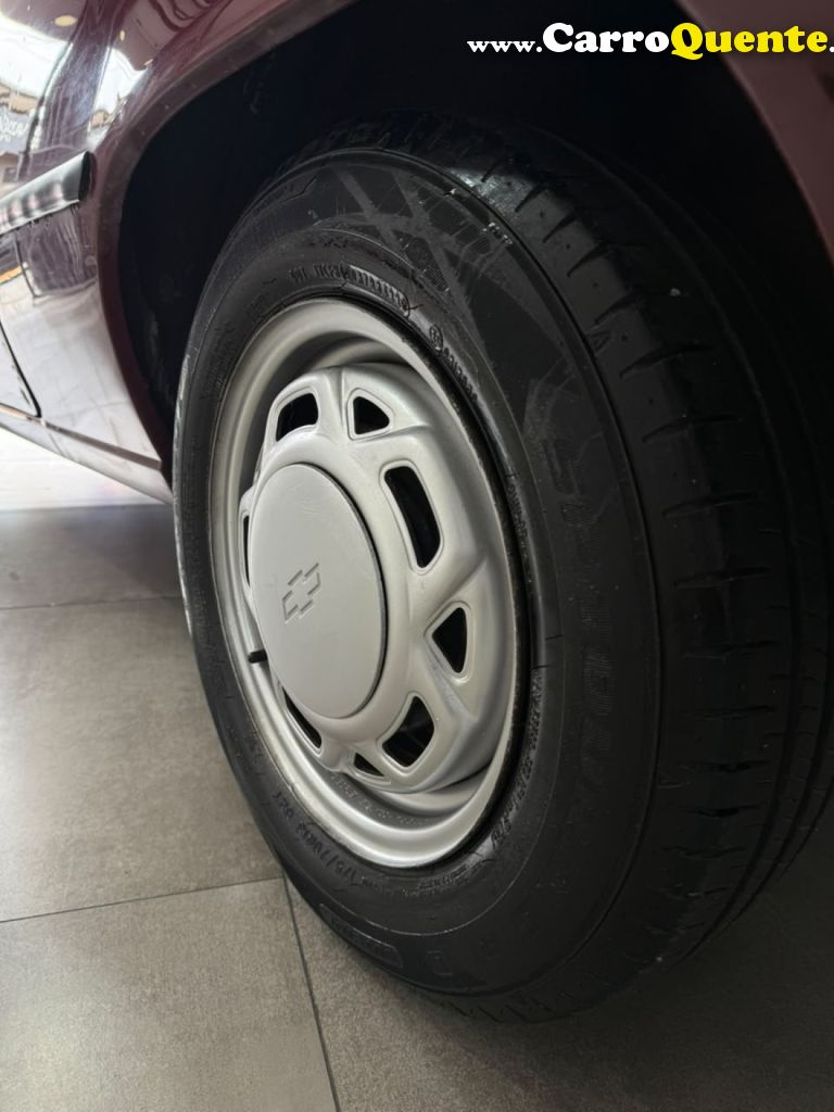 CHEVROLET   KADETT GLSLLITETURIM 1.8   VERMELHO 1996 1.8 GASOLINA - Loja
