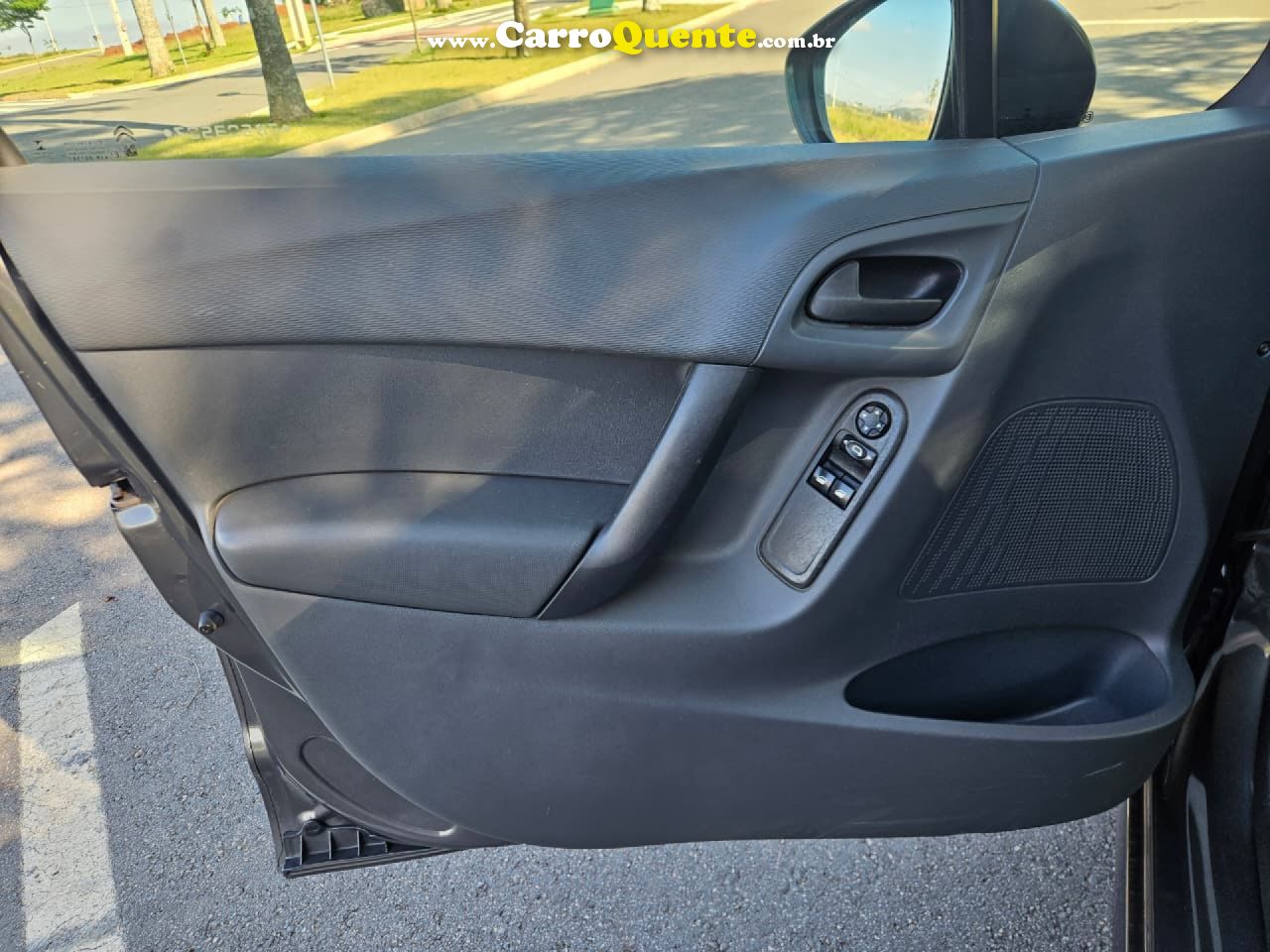 CITROËN   C3 ORIGINE 1.5 FLEX 8V 5P MEC.   CINZA 2014 1.5 FLEX - Loja