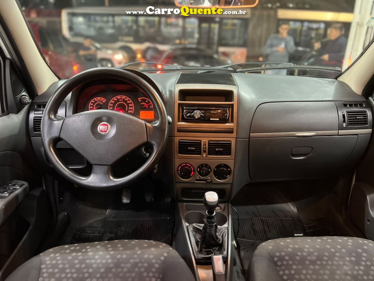 FIAT   PALIO WEEK. ATTRACTIVE 1.4 FIRE FLEX 8V   PRATA 2012 1.4 FLEX - Loja