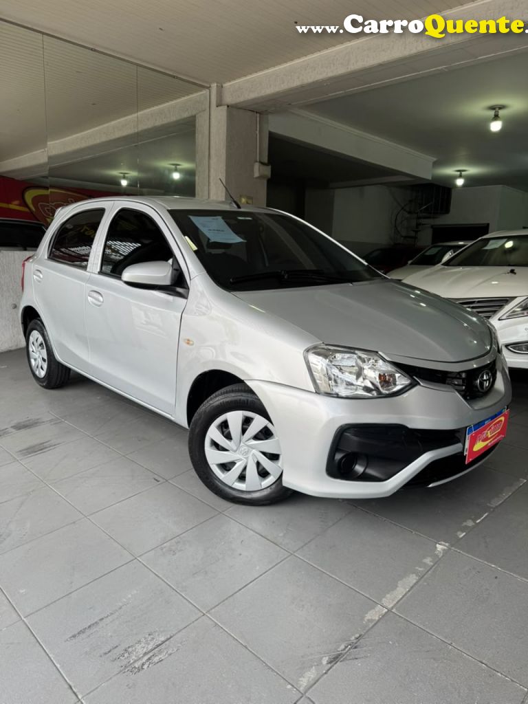 TOYOTA   ETIOS X 1.3 FLEX 16V 5P MEC.   PRATA 2018 1.3 FLEX - Loja