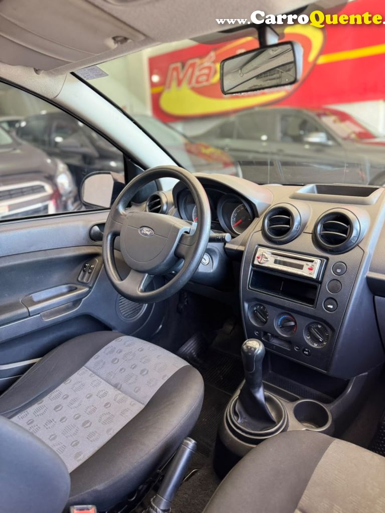 FORD   FIESTA 1.0 8V FLEXCLASS 1.0 8V FLEX 5P   PRATA 2012 1.0 FLEX - Loja