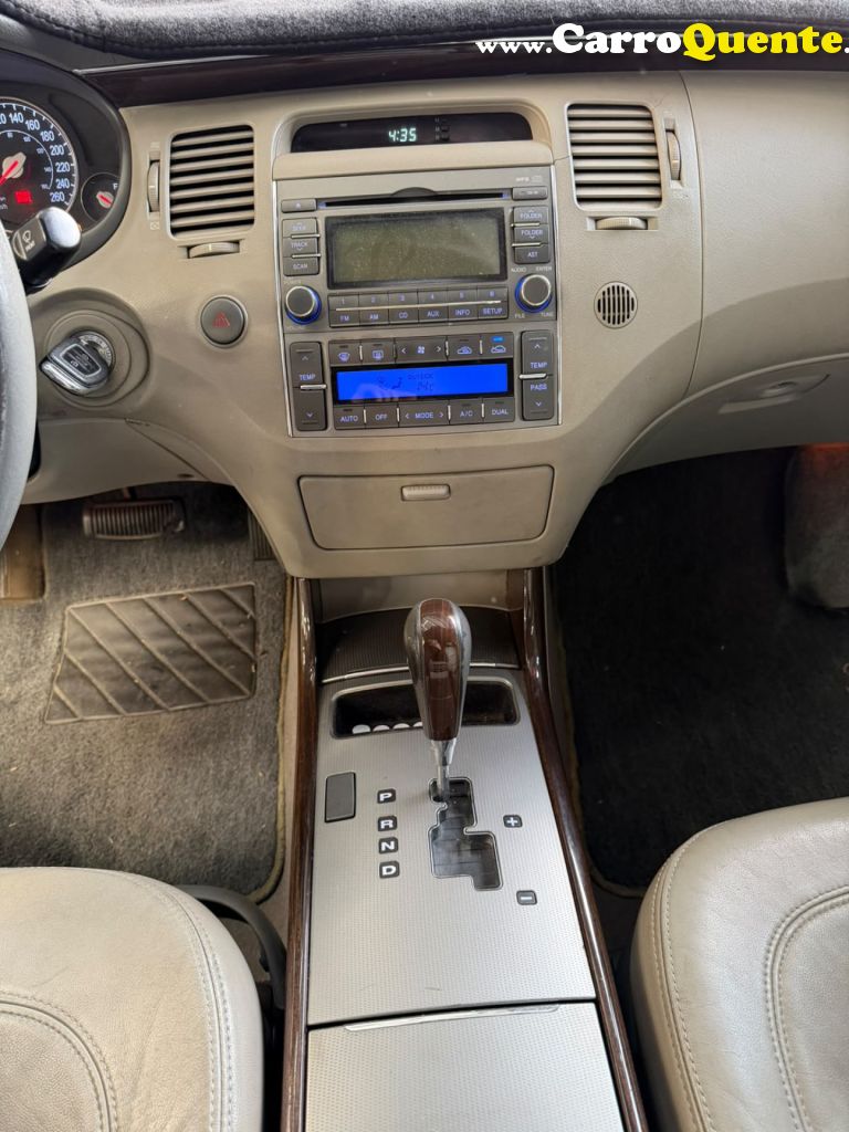 HYUNDAI   AZERA GLS 3.3 V6 24V 4P AUT.   PRETO 2009 3.3 GASOLINA - Loja