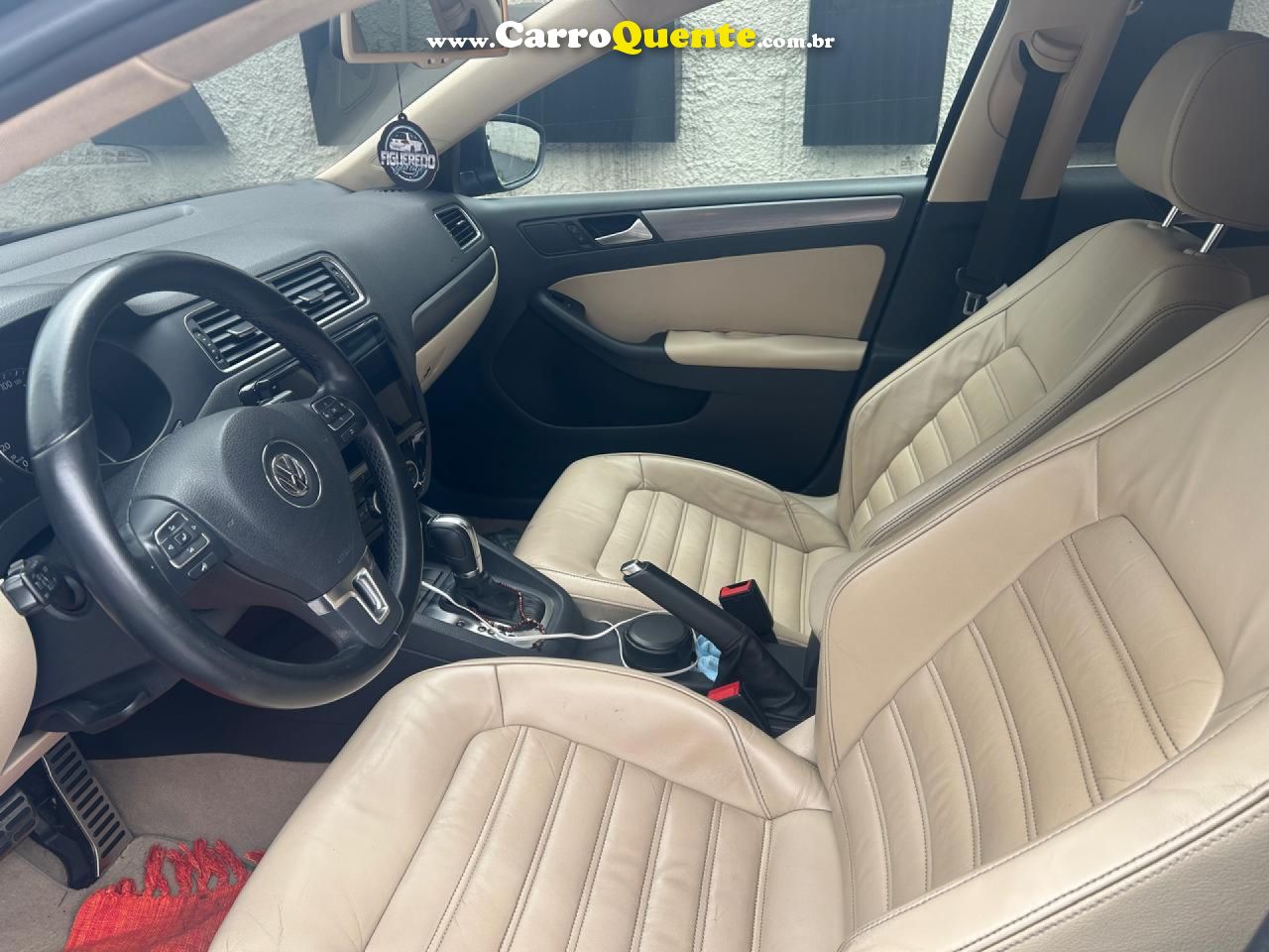 VOLKSWAGEN   JETTA HIGHLINE 2.0 TSI 16V 4P TIPTRONIC   PRETO 2014 2.0 GASOLINA - Loja